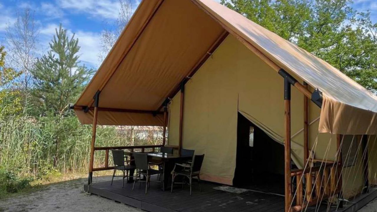 Safari Zelt Blauer See 2.jpg